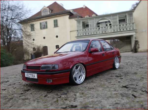 1:18 Opel Vectra A 2000 16V Bj.90 + Brock B1 Alufelgen